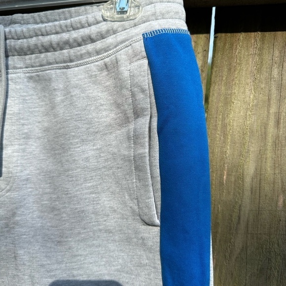 Puma X Pepsi Cola 50th Anniversary T7 Cropped Track
Pants Light Heather Gray - Picture 7 of 16